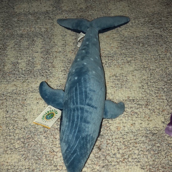 Blue whale stuffed animal - Picture 2 of 3
